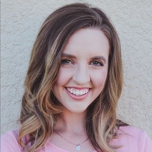 Meet your Posher, Lydia